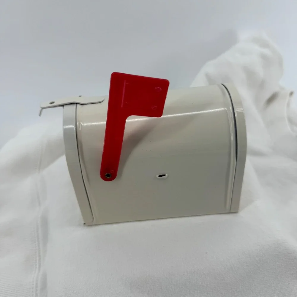 Christmas Tin Mailbox Cardinal‎ Noel Holiday Decor Candy Nut Storage